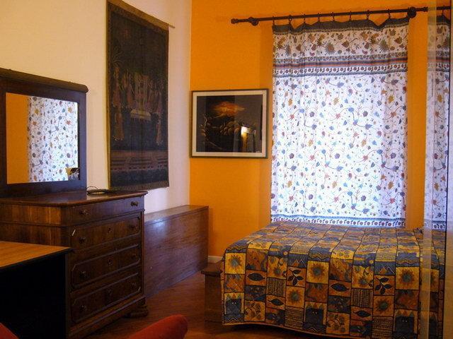B&B&Courtesy Rome Room photo